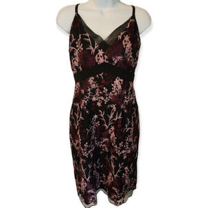 White House Black Market WHBM Embroidered Floral Dress Size 8